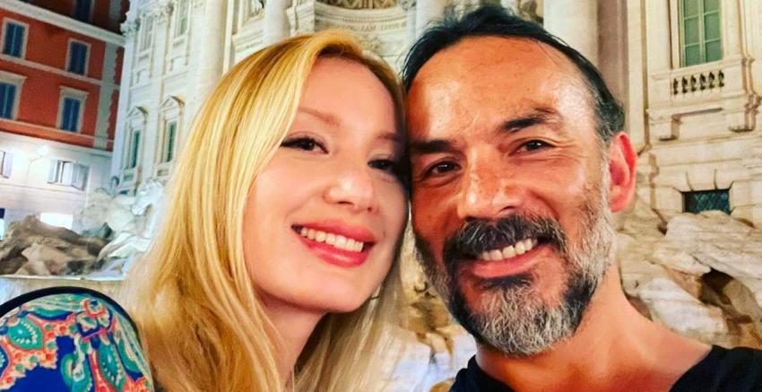 Álvaro López compartió fotografía junto a su pareja 14 años menor