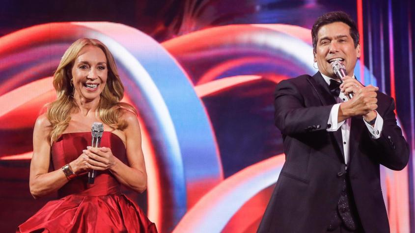 Mira el vestido que utilizó Karen Doggenweiler en la segunda noche de Viña 2025