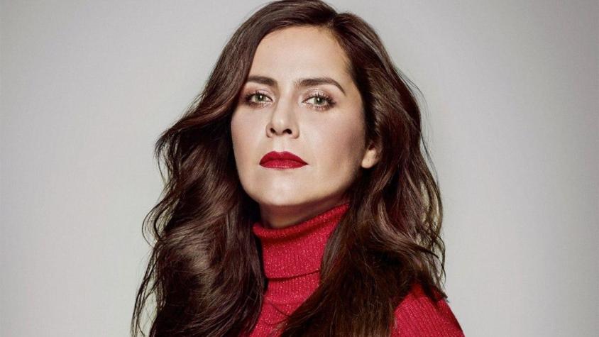 Natalia Valdebenito arremete contra Gonzalo Valenzuela tras su defensa a Roberto Farías