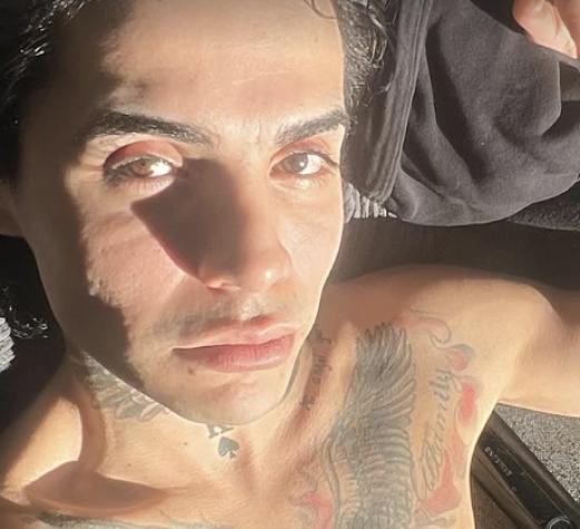"Solo viví 5 años en Chile”: Leo Méndez Jr. enfrentó las burlas por mal manejo de su español