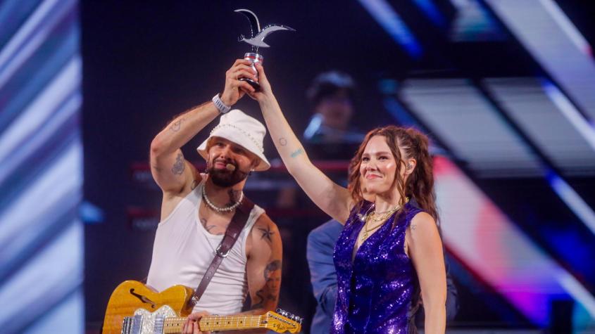 La canción que Jesse & Joy dedicó a su fallecido padre en Viña 2026: nunca los vio sobre la Quinta Vergara