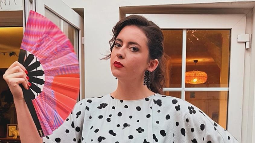 Paloma Salas lanzó incómodo chiste a actores durante su rutina en los Premios Caleuche 2026: "Nunca vamos a saber..."