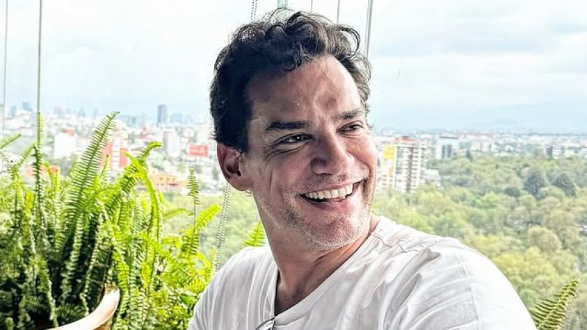 Cristián de la Fuente presume escultural físico a sus 51 años: "Parece IA"