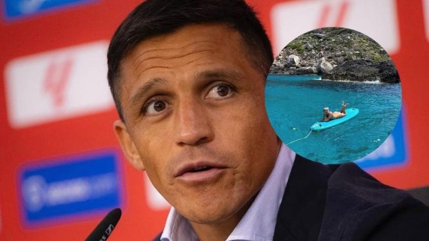 Los comentarios que recibió novia de Alexis Sánchez al posar en bikini a meses de dar luz