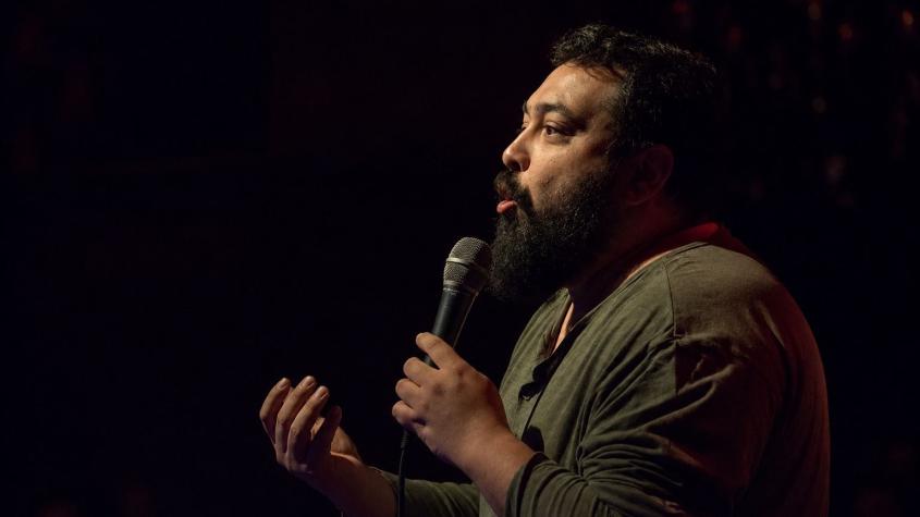 Conmoción en la comedia chilena: fallece José Luis “Koto” Valenzuela, figura clave del stand-up nacional