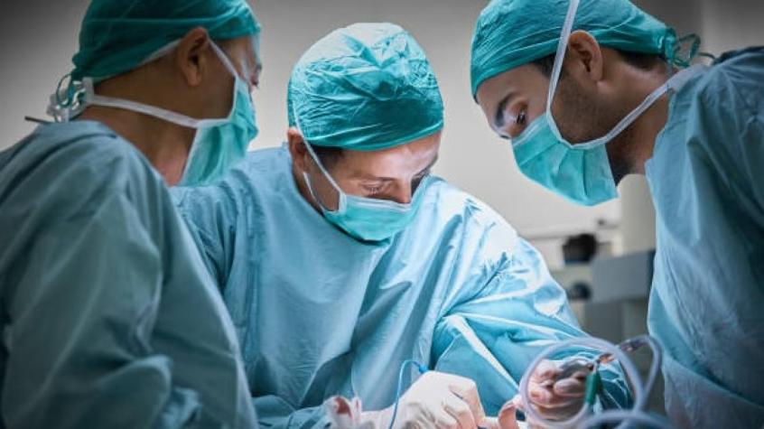 Grasa de donantes fallecidos para esculpir el cuerpo: la polémica tendencia estética que gana terreno en EE.UU.