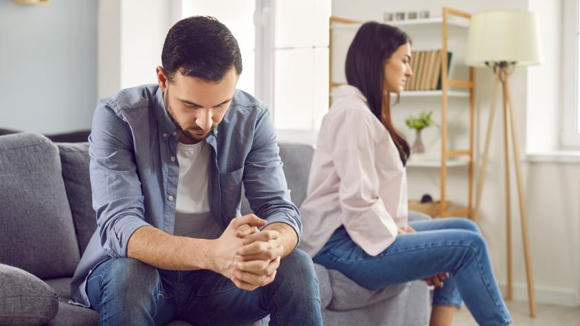 ¿Por qué terminan las parejas después de tantos años? Psicóloga explica las principales razones