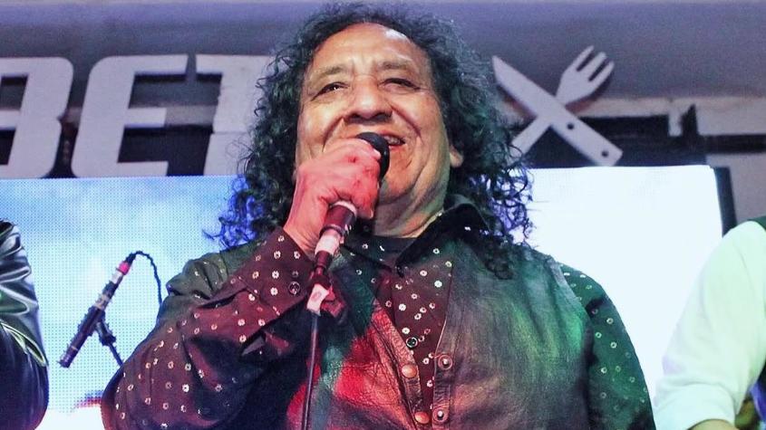 Vocalista de Adrián y los Dados Negros sufrió robo en el centro de Santiago: “Manos de terciopelo”