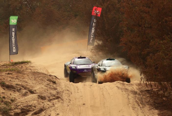 En 13.cl vivimos la segunda fecha de "Extreme E" desde Lago Rosa, Senegal