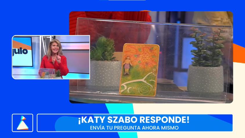 ¿Qué dirá?: Conoce las predicciones del tarot de Katy Szabo
