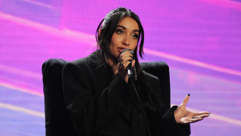 "Tiene que haber más seriedad en el cargo que está ocupando": María Becerra aborda la polémica entre Lali Espósito y el Presidente Milei