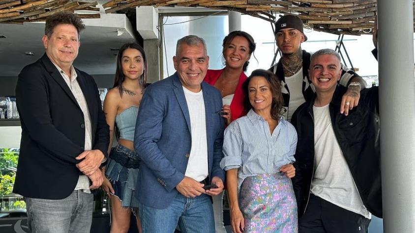 Entre dos jóvenes estrellas: Priscilla Vargas mostró a sus compañeros de jurado en el Festival de Viña 2024