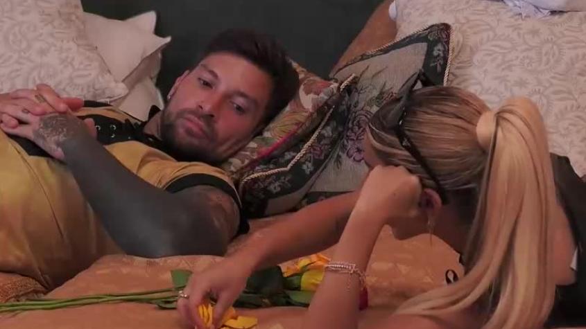 “Se hace la h…” y  “Calculadora”: los gruesos epítetos que dedicaron Luis y Oriana a Daniela Aránguiz