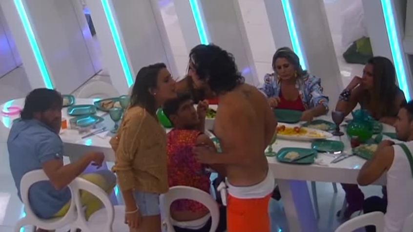 Mundos Opuestos 2 | Capítulo 46