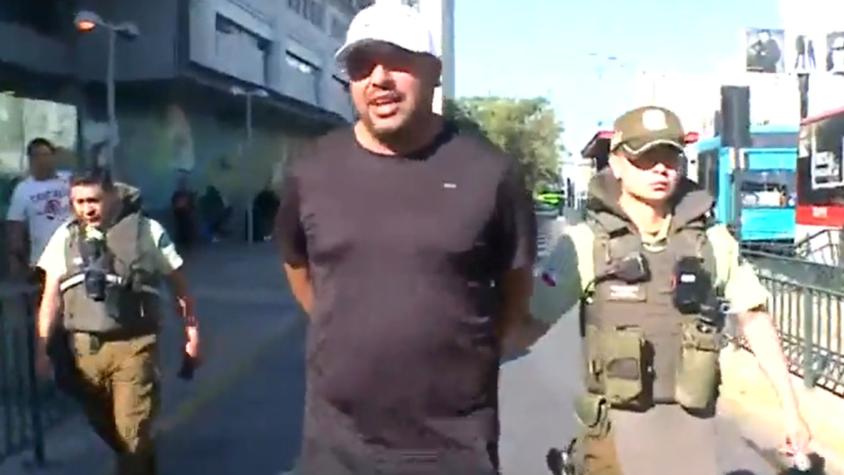Golpiza en fiscalización: conductor le pegó a inspector por insólito motivo en Estación Central
