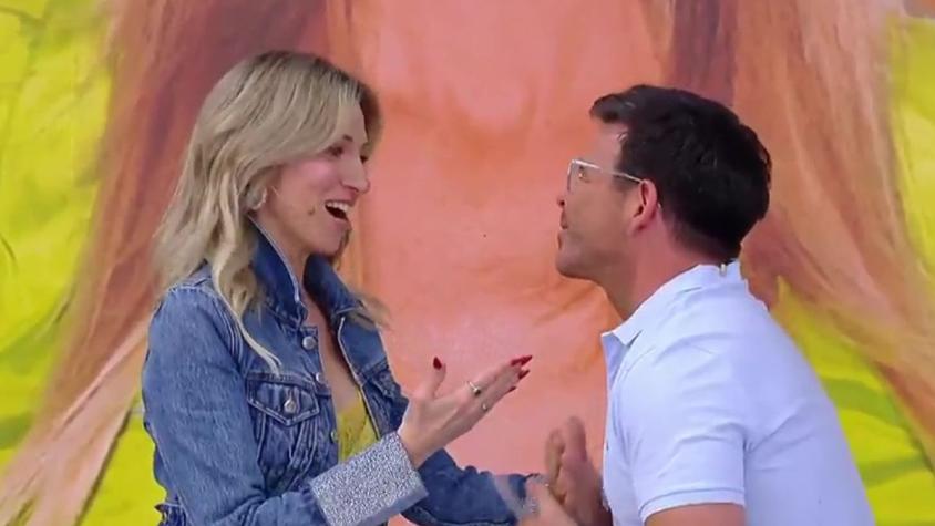 Debbie Gibson visita Tu Día y sorprende a Nacho Gutiérrez cantando a capela: "Me casé con esta canción"