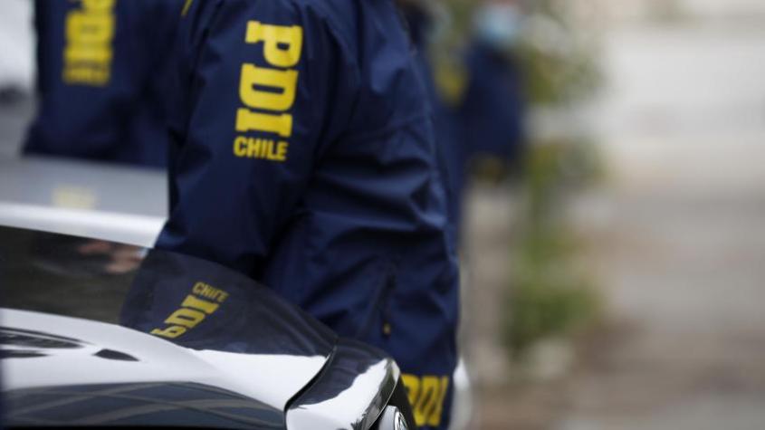 Hallan cuerpo sin vida dentro de una maleta en Estación Central: joven habría sido secuestrado por facción del Tren de Aragua