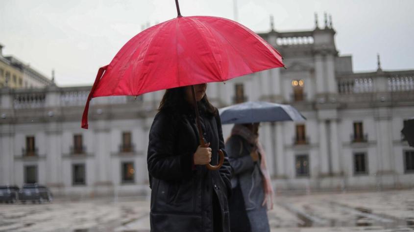 ¿A qué hora empieza a llover en la Región Metropolitana?