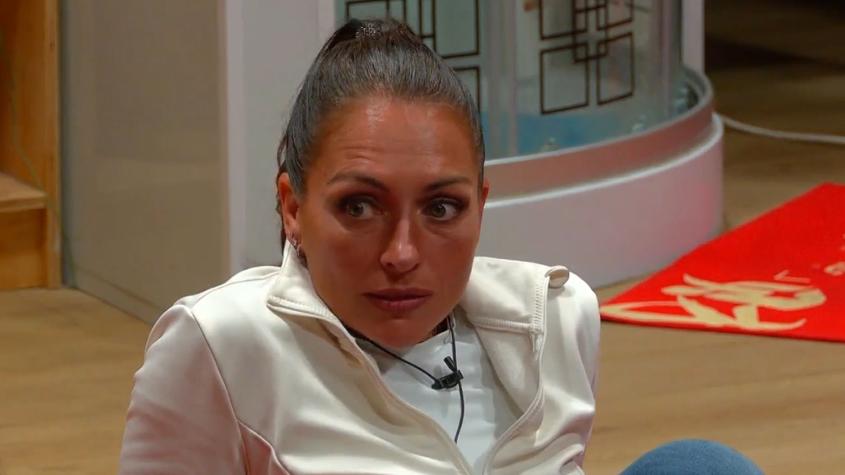 Paula Pavic también está agotada de Camilo Huerta en Vecinos al límite: "Está muy pegado a mí"