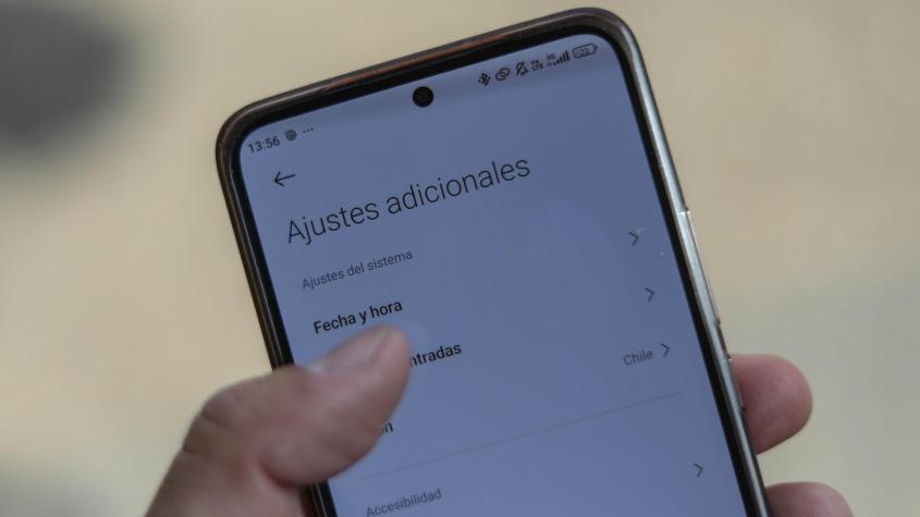 Cambio de hora: cómo ajustar manualmente el reloj en celulares iPhone y Android