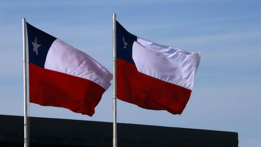 Fiestas Patrias 2026: cuándo debe instalarse la bandera y qué multas arriesgas si no lo haces
