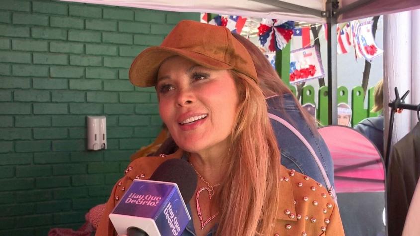 Cathy Barriga reapareció públicamente en evento solidario: vendió recordadas prendas de cuando fue alcaldesa