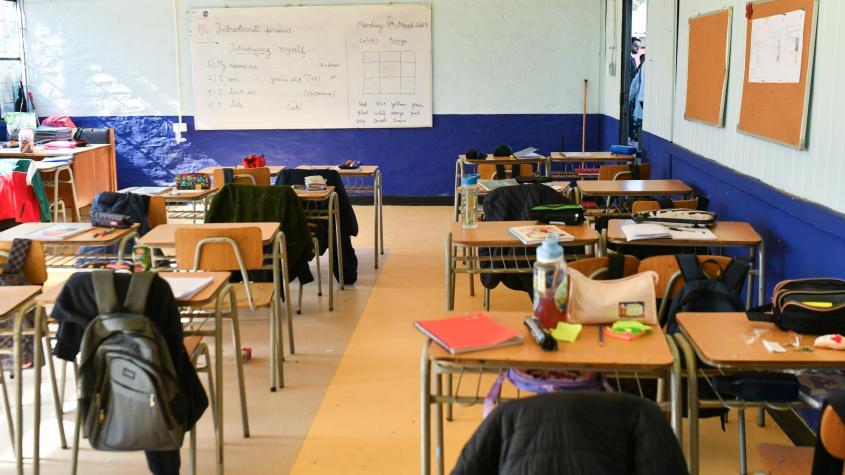 Amplían la suspensión de clases por sistema frontal: revisa las comunas afectadas en tres regiones de Chile